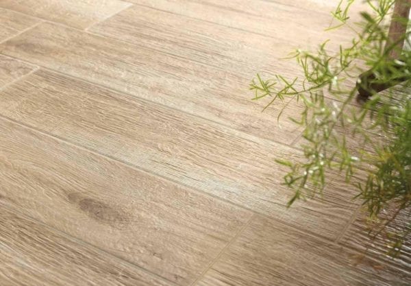 Sol en carrelage imitation parquet bois Paul NORWAY couleur HONEY - Carrelage italien haut de gamme