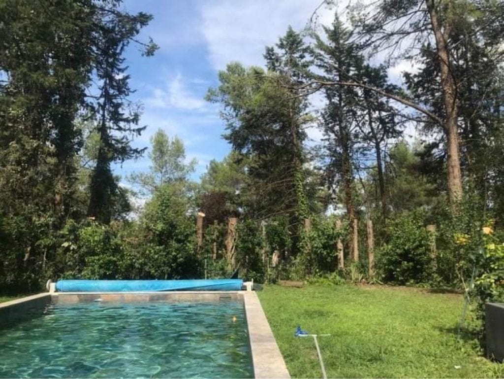 Piscine Pierre de Bali en Hérault