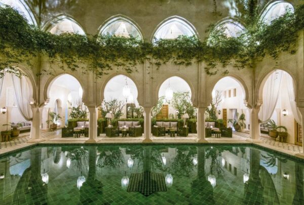 Piscine en zellige marocain vert émeraude - Diffusion Céramique