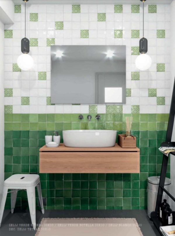 Zellige marocain vert et blanc - carrelage salle de bain Zelij Cevica BOTELLA, HIERBA, BLANCO et décor TETUAN