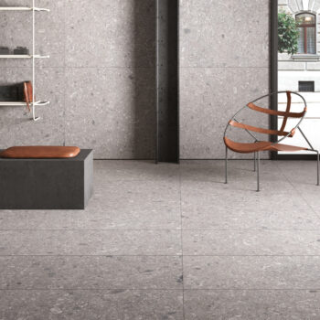 Carrelage terrazzo gris Unicom Starker PIETRA DI GRE - couleur GRIGIO 60x120cm et 120x120cm